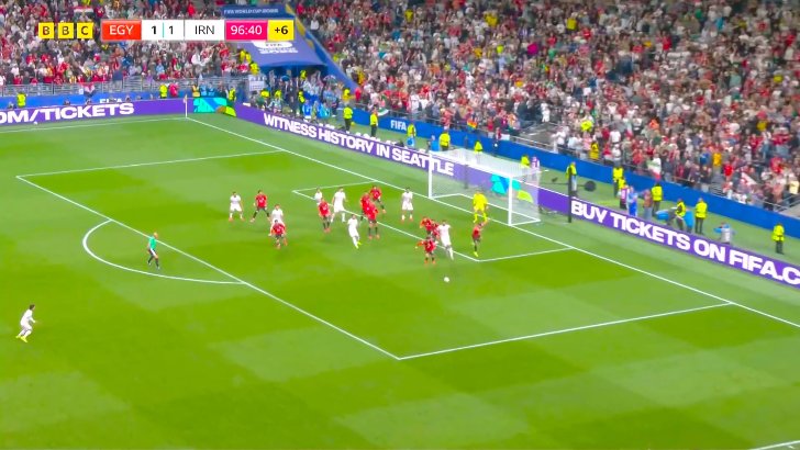 Saeid Ezatolahi hits the bar against Egypt 90+8'