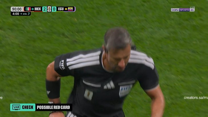 Piero Hincapie (Ecuador) straight red card against Mexico 90+6'