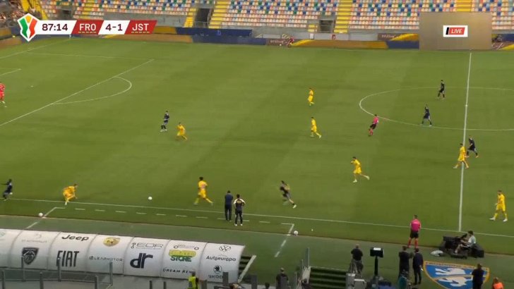 Sana Fernandes (Juve Stabia) straight red card against Frosinone 89'