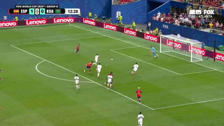 Pedri missed chance vs Saudi Arabia 13'